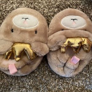 2 PAIRS OF SLIPPERS